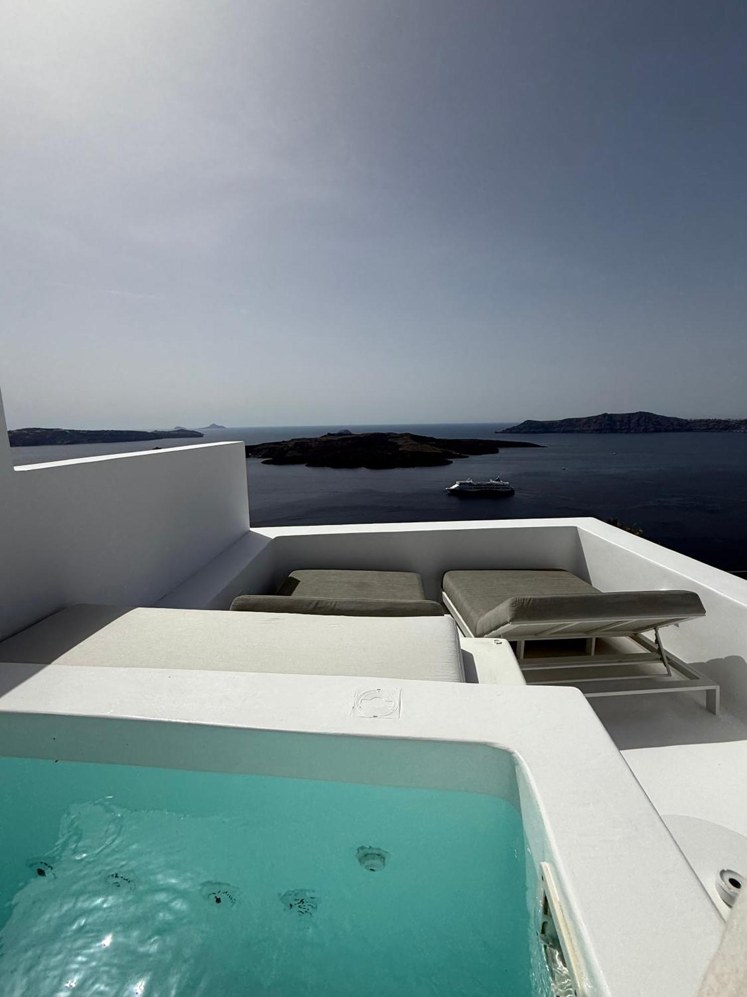 Aesthesis Boutique Villas Fira Dış mekan fotoğraf